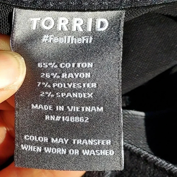Torrid Bombshell Skinny Premium Stretch Womens Jeans in Black 22R - Picture 8 of 10